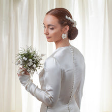 Load image into Gallery viewer, Bride Bouquet