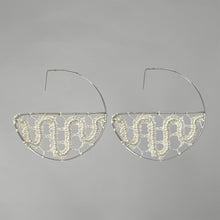 Load image into Gallery viewer, G Earrings Bride