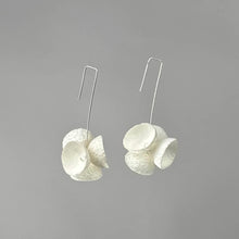 Load image into Gallery viewer, Crater Earring Bride