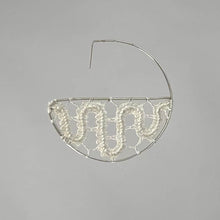 Load image into Gallery viewer, G Earrings Bride