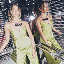 Load image into Gallery viewer, Bunch Princess Necklace