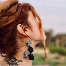 Load image into Gallery viewer, Bouquet Earring