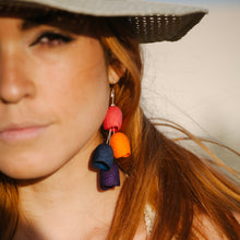Load image into Gallery viewer, Bouquet Earring