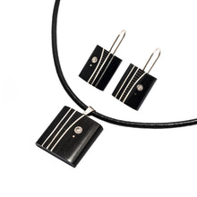 Cargar imagen en el visor de la galería, Conjunto Sinfín Collar y Aros