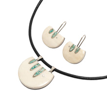 Cargar imagen en el visor de la galería, Conjunto Aldea (Collar y Aros)