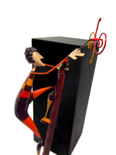 Cargar imagen en el visor de la galería, Escultura de Papel Maché Figura Fileteador Bordeaux