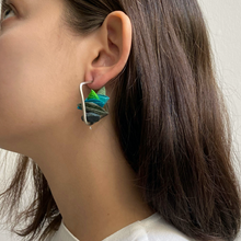 Load image into Gallery viewer, DNA Fixed Earring