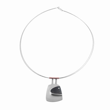 Collar Inclus