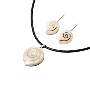 Hypnosis Tear Set (Necklace + Earrings)